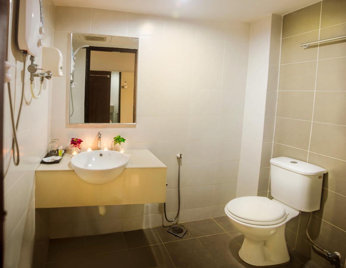 Hotel Langkasuka Express Kuah Exterior foto